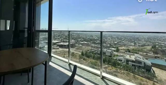 2 սենյականոց բնակարան նորակառույց շենքում Կարապետ Ուլնեցու փողոցում, 61 ք.մ., բարձր առաստաղներ