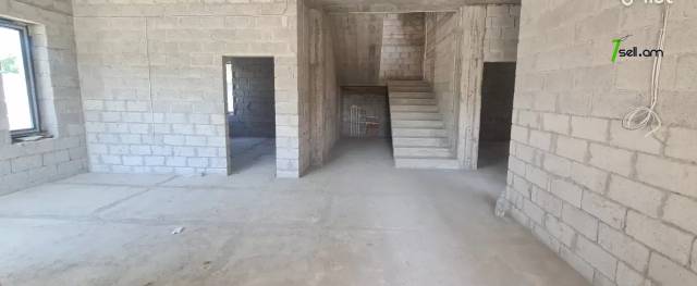 Երկու հարկանի տուն Ավանում, 240 ք.մ., 3+ սանհանգույց