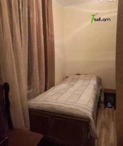 2 սենյականոց բնակարան Լուկաշինի փողոցում, 64 ք.մ., նախավերջին հարկ, մի քանի պատշգամբ