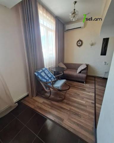 2 սենյականոց բնակարան Մեսրոպ Մաշտոցի պողոտայում, 48 ք.մ., եվրովերանորոգված