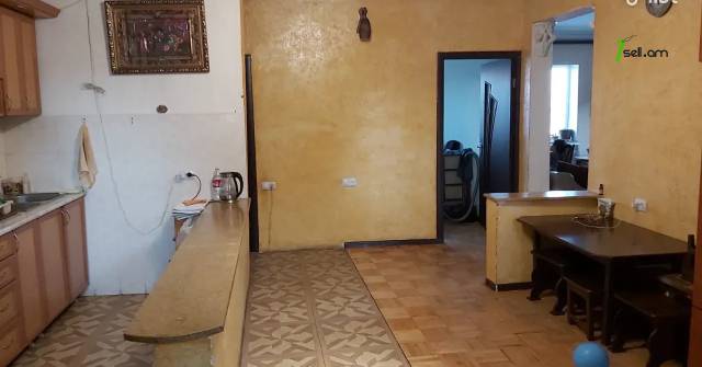 Մեկ հարկանի քարե տուն Դավիթ Բեկի փողոցում Նոր Նորքում, 90 ք.մ., եվրովերանորոգված