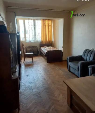 2 սենյականոց բնակարան Բաղյան փողոցում, 55 ք.մ., նախավերջին հարկ, քարե շենք