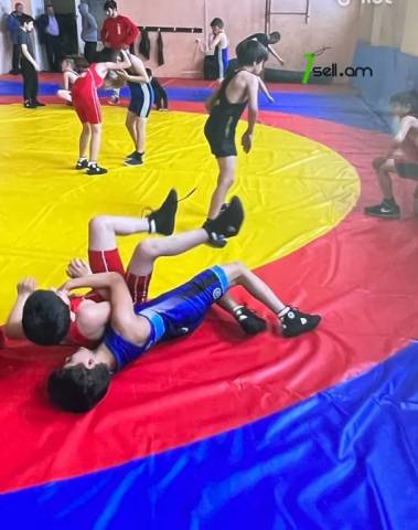Ըմբշամարտի գորգ, Ковер борцовский Покрытие ковра, Գորգի ծածկոց