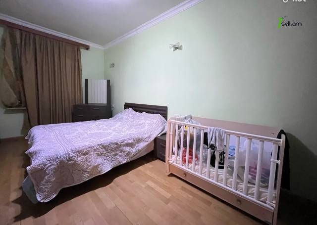 2 սենյականոց բնակարան նորակառույց շենքում Լենինգրադյան փողոցում, 59 ք.մ., բարձր առաստաղներ, 4/6 հարկ