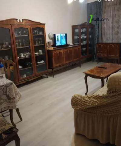 4 սենյականոց բնակարան Ռոստովյան փողոցում, 70 ք.մ., կոսմետիկ վերանորոգում