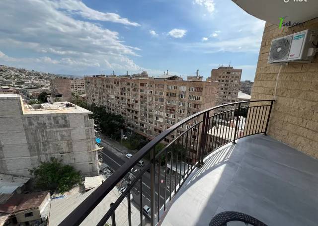 5 սենյականոց բնակարան նորակառույց շենքում Վարդանանց փողոցում, 121 քմ, 10/16 հարկ, 2 սանհանգույց