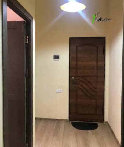 3 սենյականոց բնակարան Բաշինջաղյան փողոցում, 55 ք.մ., նախավերջին հարկ, կապիտալ վերանորոգված