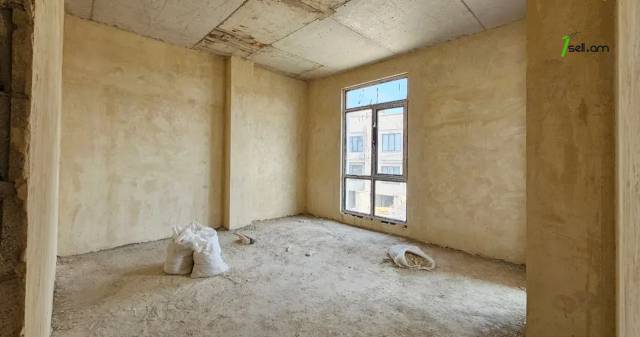 Երկու հարկանի թաունհաուզ, Գ-1 թաղամաս Աջափնյակում, 153 քմ, 2 սանհանգույց, մասնակի վերանորոգում