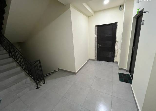 4 սենյականոց բնակարան նորակառույց շենքում Նիկողայոս Ադոնցի փողոցում, 105 ք.մ., 5/8 հարկ