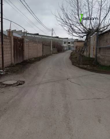 Հողատարածք բնակելի շինությունների համար Ավանում, 920 քմ