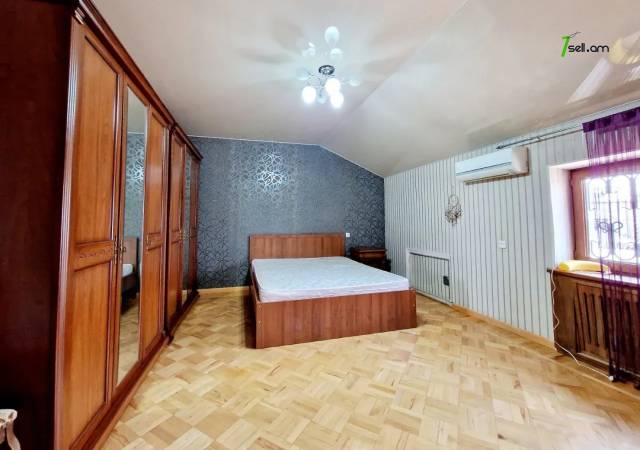 Երեք հարկանի տուն Օստրովսկու փողոցում կենտրոնում, 900 քմ, 3+ սանհանգույց, կապիտալ վերանորոգված