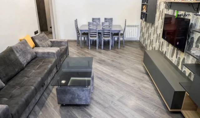 3 սենյականոց բնակարան Վիլնյուսի փողոցում, 80 ք.մ., 7/9 հարկ, եվրովերանորոգված