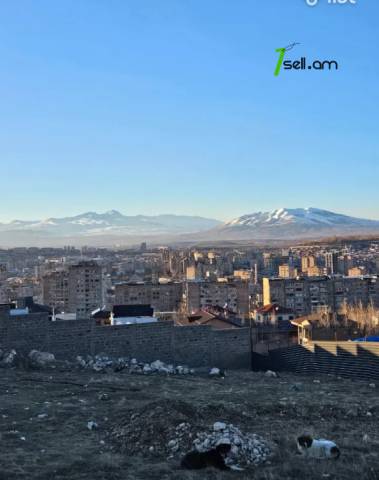 Հողատարածք բնակելի շինությունների համար Նվեր Սաֆարյան փողոցում Ավանում, 800 ք.մ.