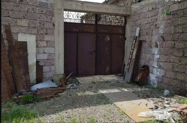 Հողատարածք բնակելի շինությունների համար Նոր Արեշի 50-րդ փողոցում Էրեբունիում, 325 ք.մ.