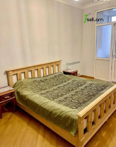 2 սենյականոց բնակարան Բաղրամյան պողոտայում, 60 ք.մ., նախավերջին հարկ, բարձր առաստաղներ