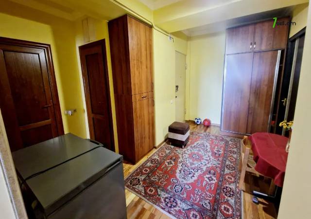 3 սենյականոց բնակարան Էրեբունու փողոցում, 80 ք.մ., 12/14 հարկ, եվրովերանորոգված