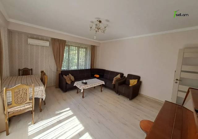 2 սենյականոց բնակարան Դերենիկ Դեմիրճյանի փողոցում, 65 ք.մ., 2/9 հարկ, կապիտալ վերանորոգված