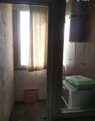 3 սենյականոց բնակարան Աշոտ Հովհաննիսյանի փողոցում, 78 ք.մ., 3/5 հարկ, բարձր առաստաղներ