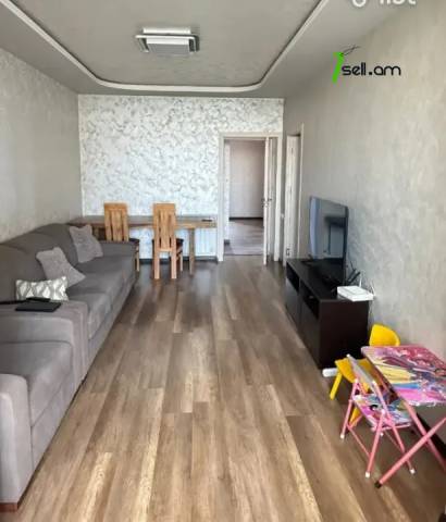 3 սենյականոց բնակարան Մոլդովական փողոցում, 82 ք.մ., 3/5 հարկ, կապիտալ վերանորոգված, քարե շենք