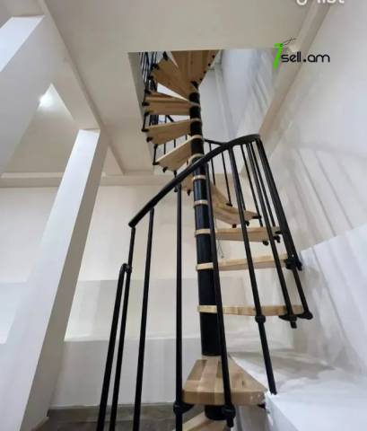 4 սենյականոց բնակարան նորակառույց շենքում Հալաբյան փողոցում, 137 քմ, 1/4 հարկ, բարձր առաստաղներ