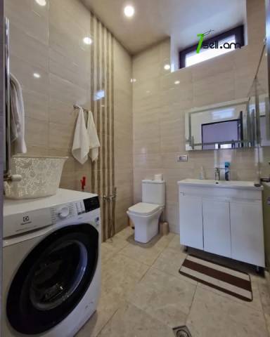 Երեք հարկանի տուն Պարույր Սևակի փողոցում Ավանում, 800 ք.մ., 3+ սանհանգույց, կապիտալ վերանորոգված