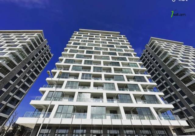 3 սենյականոց բնակարան նորակառույց շենքում Կարապետ Ուլնեցու փողոցում, 122 ք.մ., 2 սանհանգույց