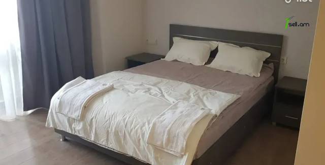 1 սենյականոց բնակարան նորակառույց շենքում Եզնիկ Կողբացու փողոցում, 39 ք.մ., 5/22 հարկ