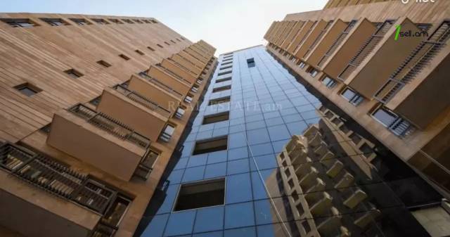 3 սենյականոց բնակարան նորակառույց շենքում Պարոնյանի փողոցում, 120 ք.մ., 10/13 հարկ, բարձր առաստաղներ