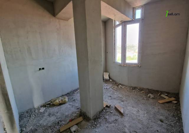 3 սենյականոց բնակարան նորակառույց շենքում, Դավթաշենի 3-րդ զանգված, 75 ք.մ., 2 սանհանգույց