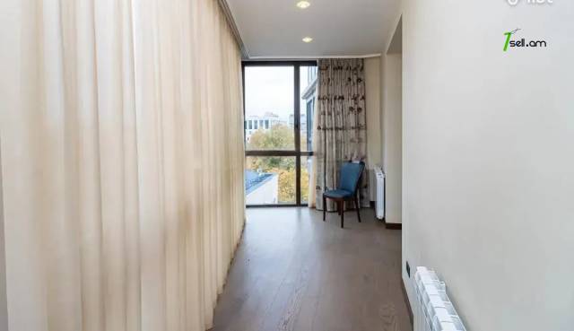 3 սենյականոց բնակարան նորակառույց շենքում Վազգեն Սարգսյանի փողոցում, 120 քմ, 6/10 հարկ