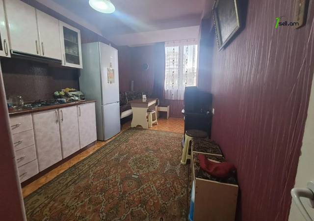 3 սենյականոց բնակարան, Մովսես Խորենացի փողոց 1-ին նրբանցք, 93 ք.մ., 2 սանհանգույց, 6/13 հարկ