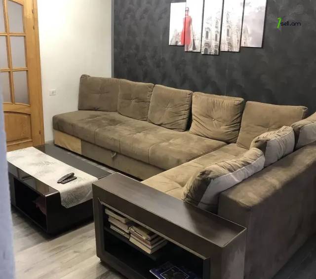 3 սենյականոց բնակարան Կոմիտասի պողոտայում, 90 ք.մ., 2 սանհանգույց, 5/9 հարկ, կապիտալ վերանորոգված
