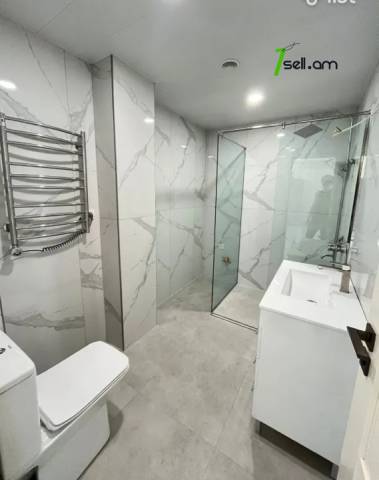 2 սենյականոց բնակարան նորակառույց շենքում Գրիգոր Աղաբաբյան փողոցում, 47 քմ, 2/5 հարկ