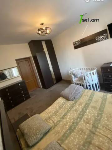 3 սենյականոց բնակարան Կոմիտասի պողոտայում, 80 ք.մ., 2/5 հարկ, կապիտալ վերանորոգված, քարե շենք