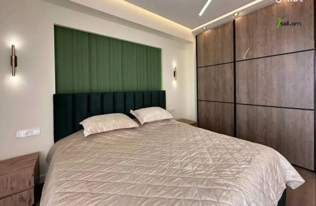 4 սենյականոց բնակարան նորակառույց շենքում Պարոնյան փողոցում, 132 ք.մ., 2 սանհանգույց