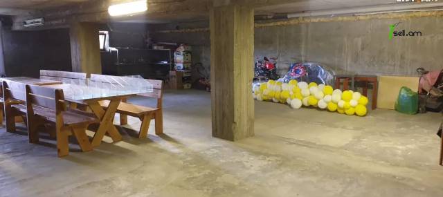 Երկու հարկանի քարե տուն Արաբկիրում, 1100 ք.մ., մասնակի վերանորոգում