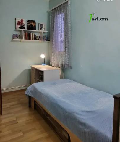 3 սենյականոց բնակարան Րաֆֆու փողոցում, 63 քմ, նախավերջին հարկ, մասնակի վերանորոգում