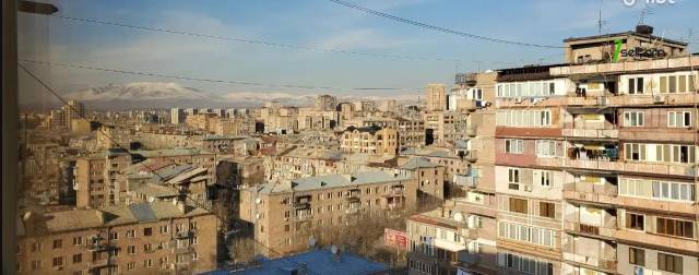 3 սենյականոց բնակարան Սունդուկյան փողոցում, 90 քմ, մի քանի պատշգամբ, կապիտալ վերանորոգված