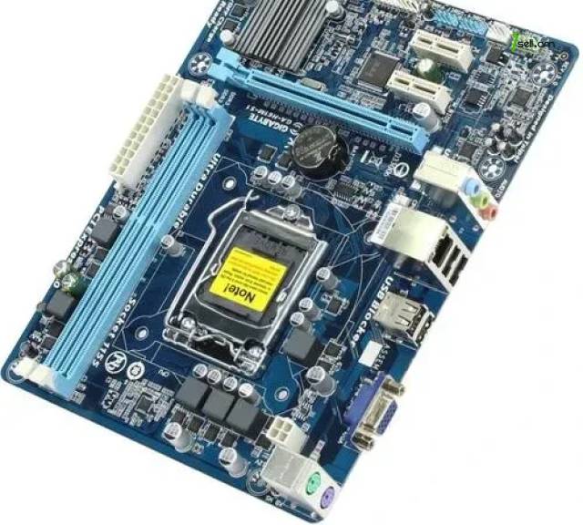 LGA 1155 GIGABYTE GA-H61M-S1 Matherboard Մայրպլատա mainboard materinka Материнская плата
