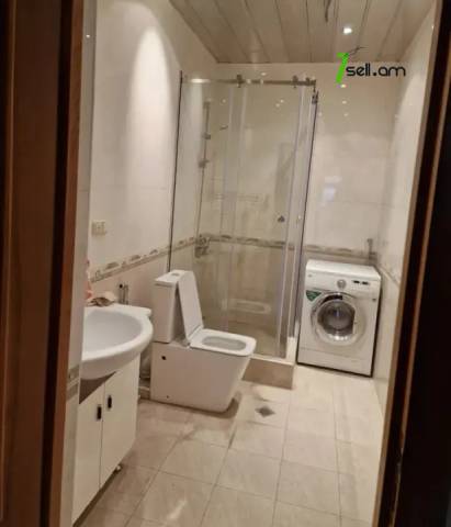 5 սենյականոց բնակարան նորակառույց շենքում Մարշալ Բաղրամյան պողոտայում, 150 քմ, 12/17 հարկ