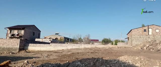 Գյուղատնտեսական հողատարածք Զովունիում, 500 ք.մ.