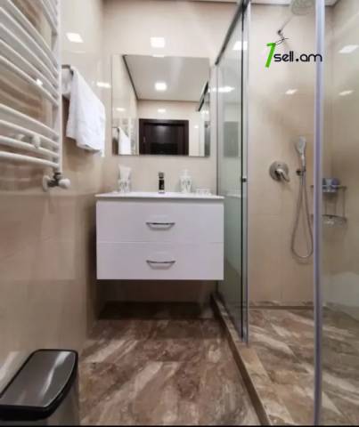 3 սենյականոց բնակարան նորակառույց շենքում Հյուսիսային պողոտայում, 120 ք.մ., 8/12 հարկ, 2 սանհանգույց