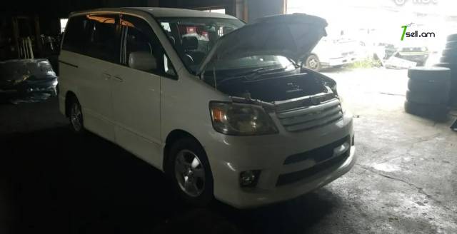 Toyota Noah / Voxy, 2001-2007թթ., Օրիգինալ պահեստամասեր