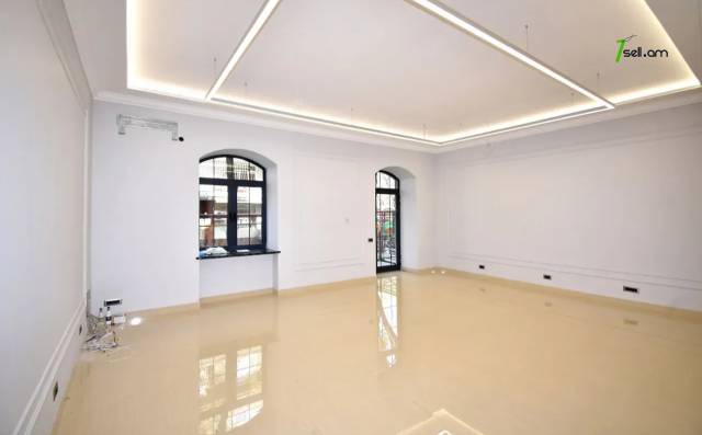 Գրասենյակային տարածք Թումանյան փողոցում կենտրոնում, 180 քմ