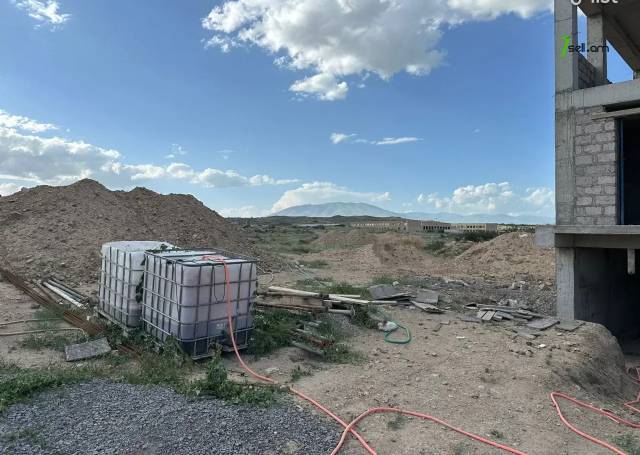 Հողատարածք բնակելի շինությունների համար, Դավթաշեն 2-րդ թաղամաս Դավթաշենում, 300 քմ