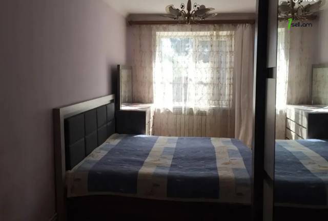 2 սենյականոց բնակարան Արցախի պողոտայում, 60 ք.մ., 2/5 հարկ, կապիտալ վերանորոգված, քարե շենք