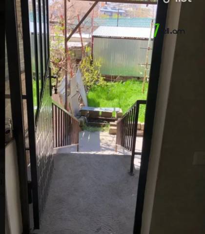 3 սենյականոց բնակարան Առնո Բաբաջանյան փողոցում, 73 ք.մ., 1/9 հարկ, եվրովերանորոգված