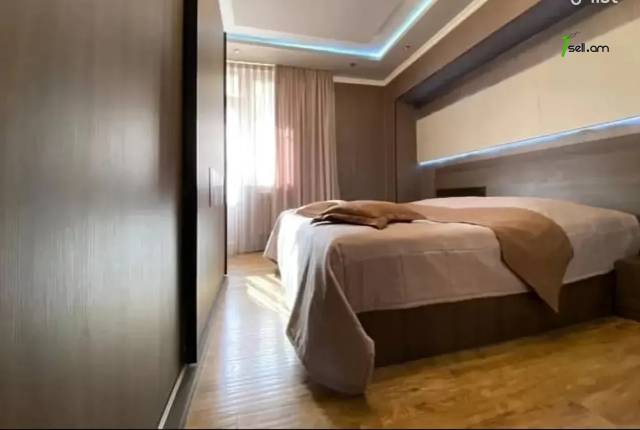 4 սենյականոց բնակարան Պուշկինի փողոցում, 95 քմ, 3/10 հարկ, կապիտալ վերանորոգված