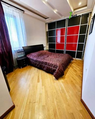 4 սենյականոց բնակարան նորակառույց շենքում Սարմենի փողոցում, 150 ք.մ., 2 սանհանգույց