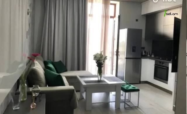 2 սենյականոց բնակարան Մելքումովի փողոցում, 34 քմ, 2/4 հարկ, դիզայներական ոճով վերանորոգված